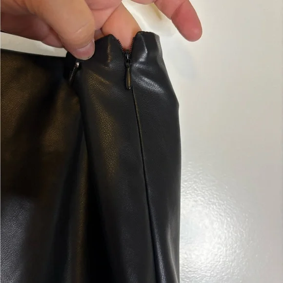 Fabletics Black Faux Leather Mini Skirt XL - Picture 4 of 10